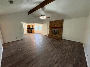 8111 Llano Ave in Benbrook, TX - Building Photo - Building Photo