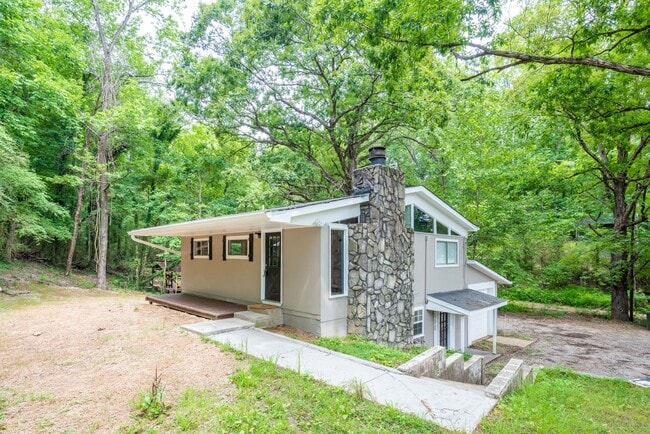 property at 5225 Hunter Rd