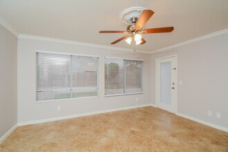 4955 W Oraibi Dr in Glendale, AZ - Building Photo - Building Photo