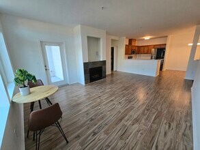 14915 38th Dr SE, Unit E3009 in Bothell, WA - Building Photo - Building Photo