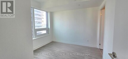 8-3518 Wellesley St W in Toronto, ON - Building Photo - Building Photo