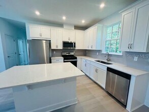 7545 Estuary Lk Lp in Kissimmee, FL - Building Photo - Building Photo