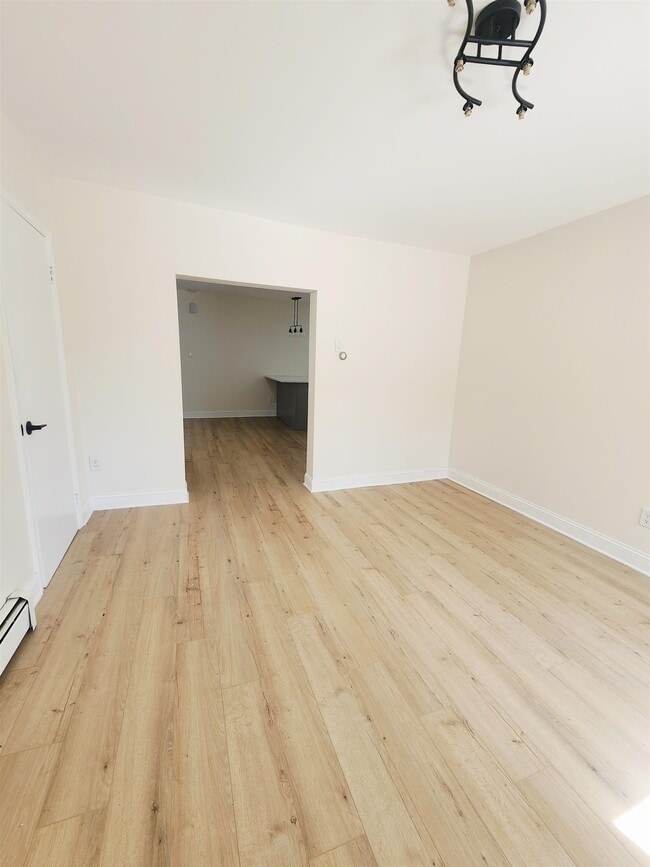 3405 Park Ave in Union City, NJ - Building Photo - Building Photo