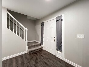 2324 Colleen Dr in Pearland, TX - Building Photo - Building Photo