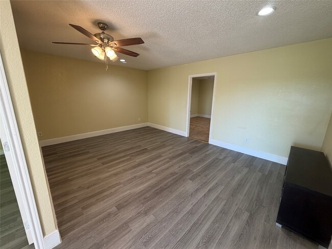 property at 2501 Maple St
