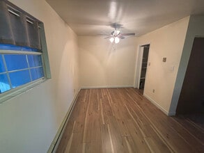 56 Saratoga Ct in Wilkes-Barre, PA - Foto de edificio - Building Photo