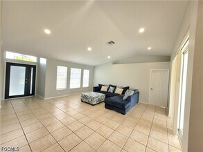 4102 SW 14th Ave in Cape Coral, FL - Building Photo - Building Photo