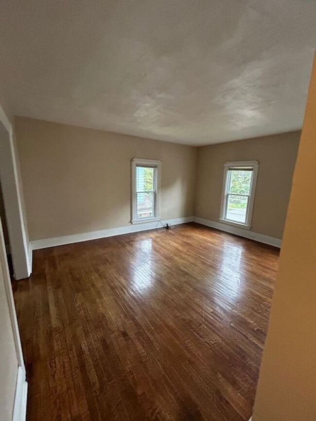 964 Walnut St in Elmira, NY - Building Photo - Building Photo