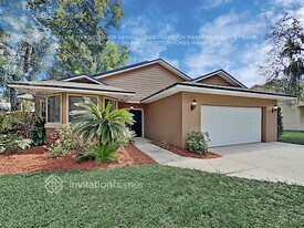 4654 Tiffany Woods Cir in Oviedo, FL - Building Photo