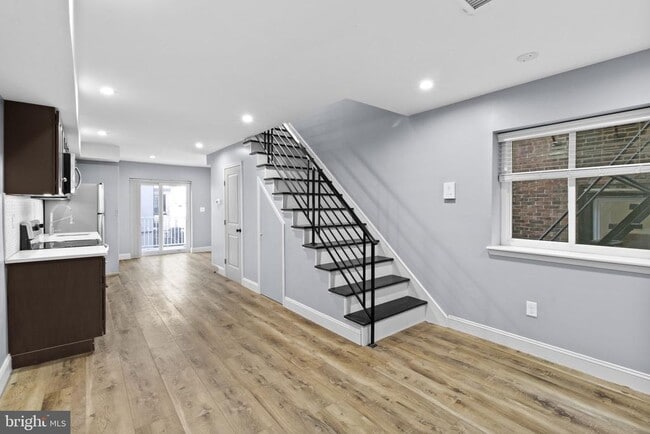 418 S 15th St in Philadelphia, PA - Building Photo - Building Photo