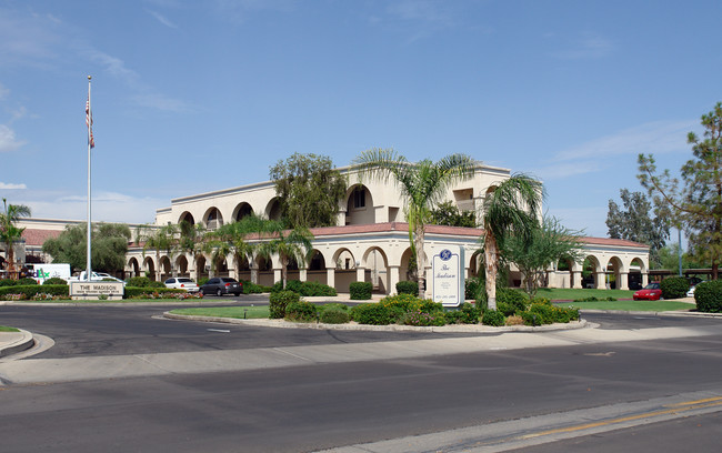 Solstice Senior Living at Sun City West in Sun City West, AZ - Building Photo - Building Photo