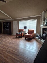 1022 Manorglen Dr in Missouri City, TX - Building Photo - Building Photo