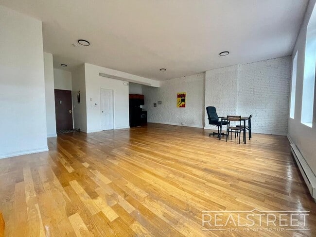 property at 916 Broadway