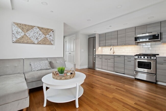 property at 8 Hale St