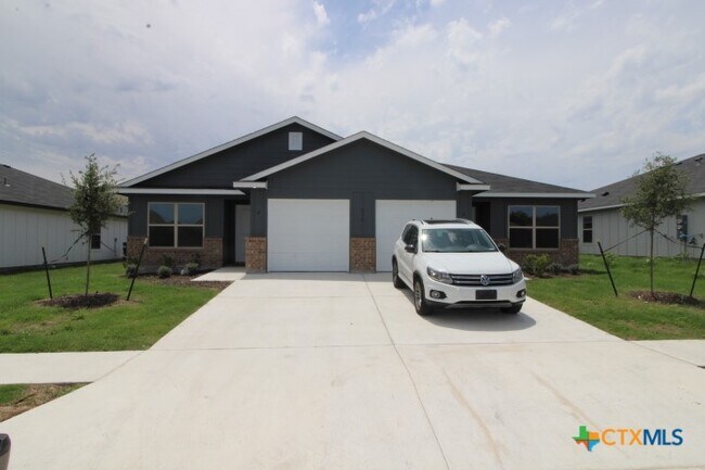 property at 514 Lost Trl