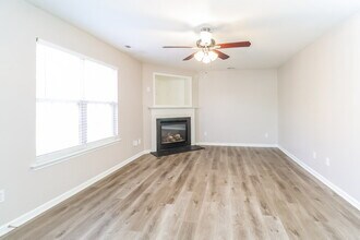 9152 Eventine Ct in Charlotte, NC - Foto de edificio - Building Photo