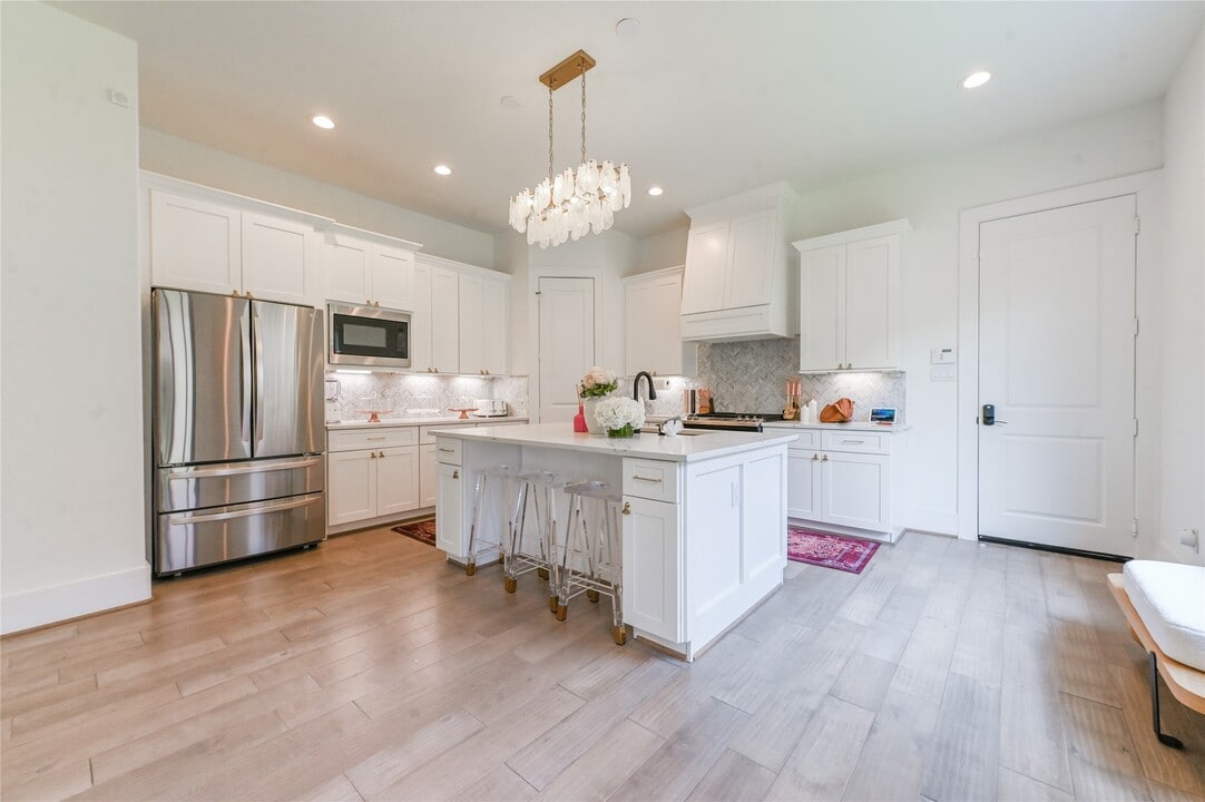 5233 Darling St in Houston, TX - Building Photo