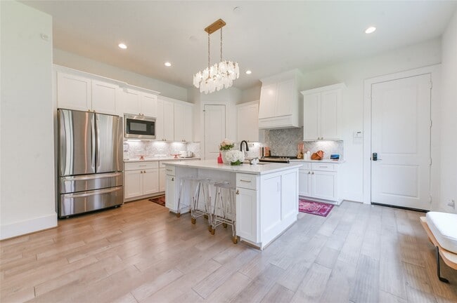 property at 5233 Darling St