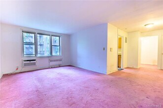 3 Sadore Ln in Yonkers, NY - Building Photo - Building Photo