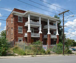 3944-3950 Walnut St in Kansas City, MO - Building Photo - Building Photo