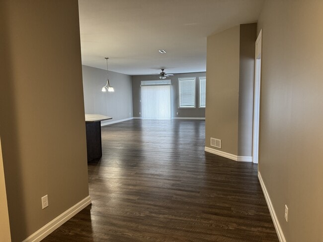 11616 Willowbrook Rd in Roscoe, IL - Building Photo - Building Photo