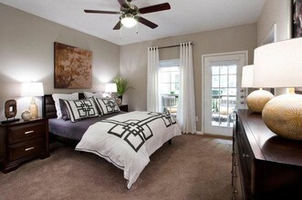 TERRA AT PINEY POINTE in Houston, TX - Building Photo - Interior Photo