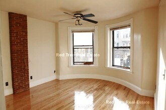 880 Huntington Ave, Unit 2 in Boston, MA - Building Photo - Building Photo