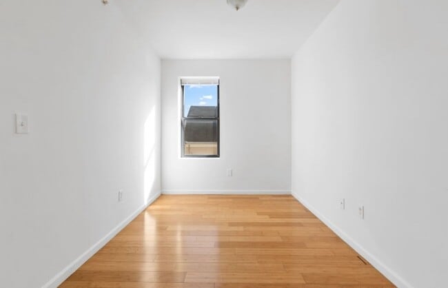 65-67-67 4th Ave in East Orange, NJ - Building Photo - Building Photo