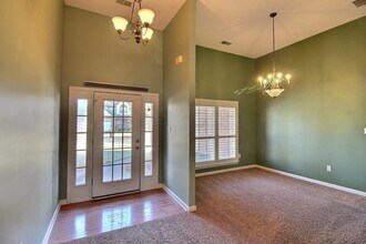 1325 Rain Hollow Cir E in Collierville, TN - Foto de edificio - Building Photo