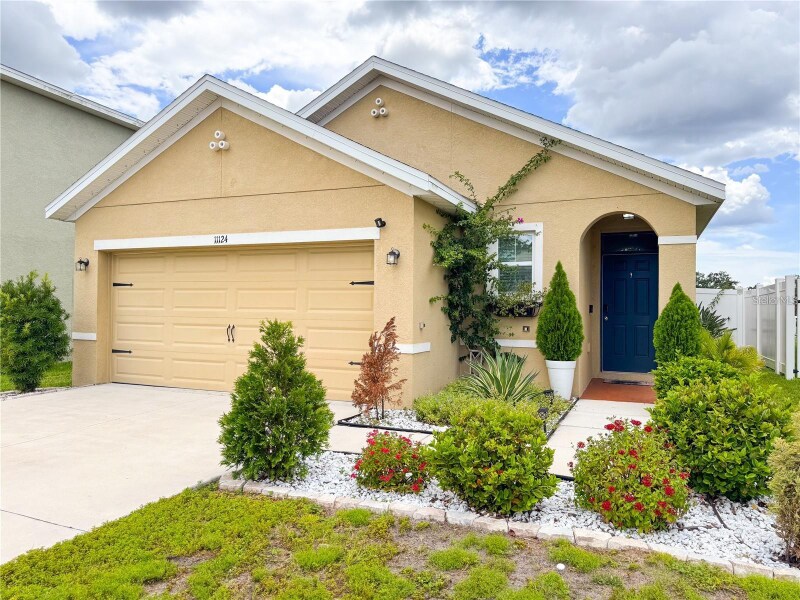 11124 Leland Groves Dr in Riverview, FL - Foto de edificio