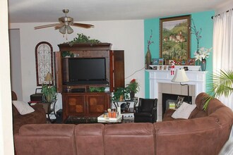 217 Grooms Rd in Cibolo, TX - Building Photo - Building Photo