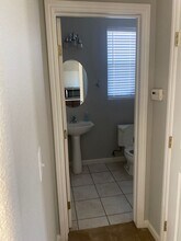 2297 Independence Pl in Hanford, CA - Building Photo - Building Photo