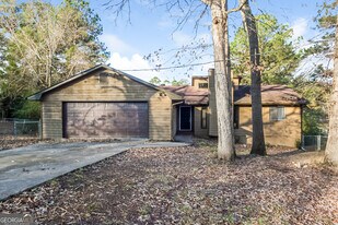 3479 Valley Oaks Rd in Stonecrest, GA - Building Photo