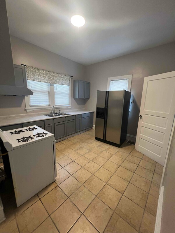 628 E Galena Blvd-Unit -1 in Aurora, IL - Building Photo - Building Photo