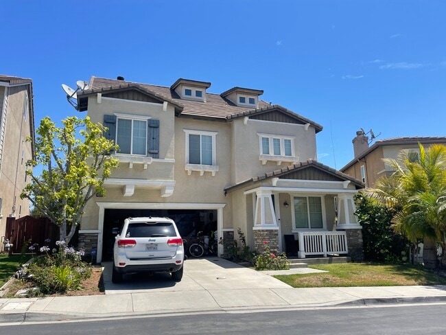 property at 2460 Avis Ct
