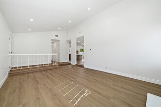 8861 Dorsett Dr in Huntington Beach, CA - Building Photo - Building Photo