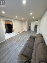 11 Rusthall Way in Brampton, ON - Building Photo - Building Photo