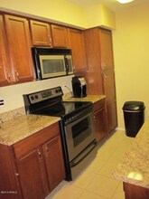 2625 E Indian School Rd in Phoenix, AZ - Building Photo - Building Photo
