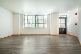 Nichols Station Apartments in Madison, WI - Building Photo - Interior Photo