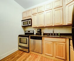 264 9th St, Unit 3F in Jersey City, NJ - Building Photo