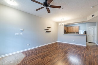 2200 Marsh Hawk Ln in Fleming Island, FL - Foto de edificio - Building Photo