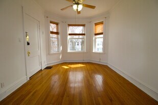 3642 N Albany Ave, Unit 2 in Chicago, IL - Building Photo