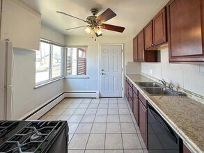 1350 S Grant St in Denver, CO - Building Photo - Building Photo