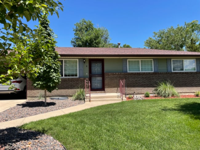 property at 4 S Gay Dr