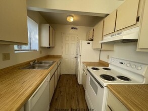 1004 E Goodwin St in Prescott, AZ - Building Photo - Interior Photo