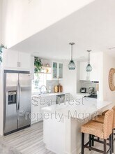 534 Summer View Cir in Encinitas, CA - Building Photo - Building Photo