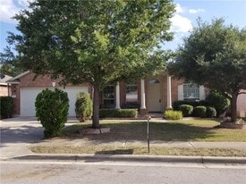 1421 Sweet Leaf Ln in Pflugerville, TX - Building Photo