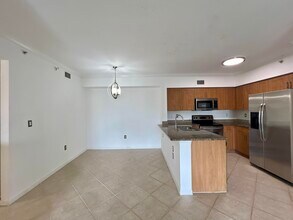 6450 Emerald Dunes Dr in West Palm Beach, FL - Building Photo - Building Photo