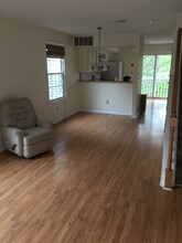 62 Manorwood Dr in Branford, CT - Building Photo - Building Photo