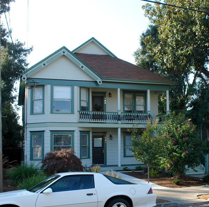 751 Beaver St in Santa Rosa, CA - Building Photo